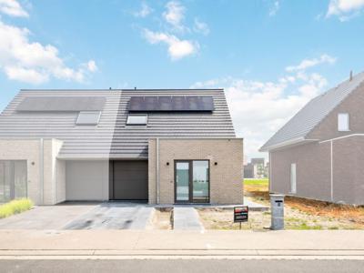 Recente nieuwe energiezuinige woning met 3 slaapkamers en g