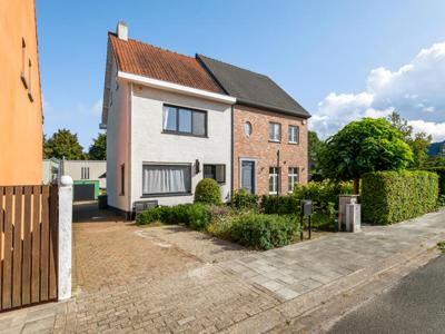 Gerenoveerde HOB in een rustige straat centrum Schilde.