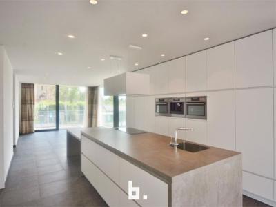 Magnifiek luxe appartement in centrum Sint-Andries