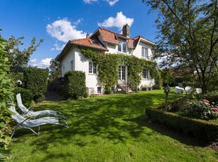 Plancenoit: Schitterende villa met 5 slaapkamers en 3 badkam