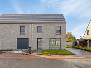 Moderne, recente en energiezuinige HOB met zuidgerichte tuin