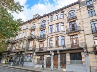 Volledig gerenoveerd penthouse in Flagey