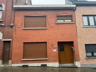 Schitterend huis met 2 slaapkamers + 1 bureau