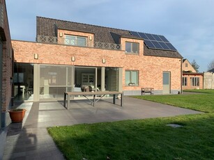 Prachtige villa met zonnige tuin + weide