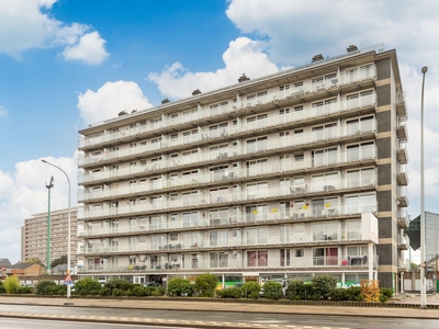 Op te frissen appartement met 3 slaapkamers