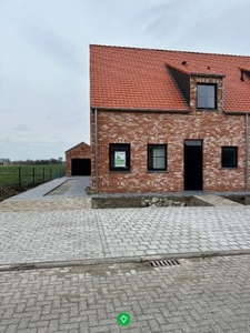 Halfopen nieuwbouwwoning te Bovekerke