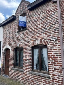 Charmante rijwoning te koop in de Kouterstraat, Kuurne!