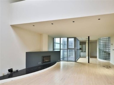 Duplex loft-appartement op centrale locatie