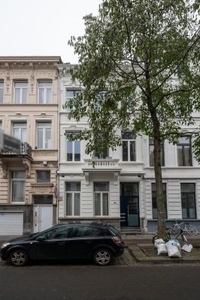 Meergezinswoning - Montignystraat 12 - 239m²