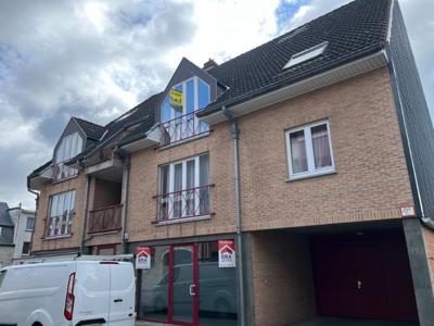 APPARTEMENT MET 3 SLPK EN TERRAS OP WANDELAFSTAND VAN HET ST