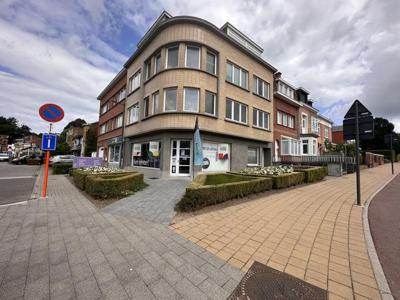 Commerciële ruimte of kantoor 100m² gelegen op visuele topli