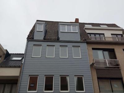 Groot vernieuwd duplexappartement in het centrum van Gistel