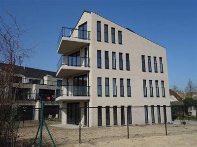 Lichtrijk nieuwbouw appartement met garagebox