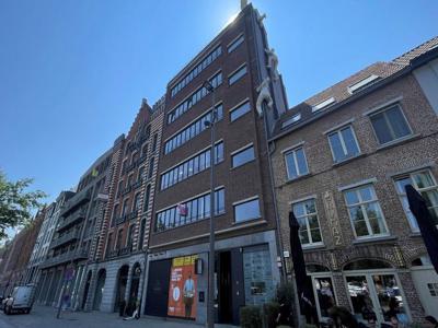 Loftkantoren met zicht op jachthaven in Antwerpen