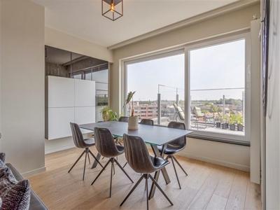 Penthouse met fenomenaal zicht en 3 terrassen