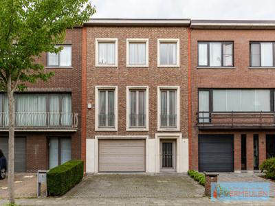 Rustig gelegen bel-étage in het centrum met zuidtuin