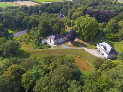 Unieke woonst binnen het parkdomein van het Kasteel van Noor