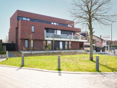 Luxueus duplex 2-slpk.-app. met terras in Kermt.