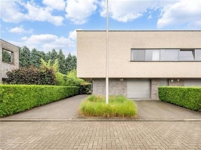 Moderne HOB met 4 slaapkamers in Genk