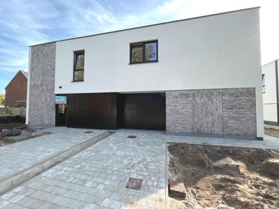 Prachtige nieuwbouwwoning aan de groene rand van Evergem