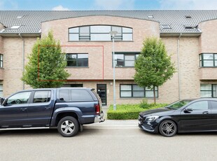 Instapklaar 2 slaapkamer appartement met groot terras.