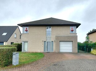 Ruime villawoning op uitstekende locatie.