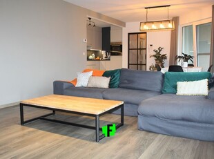 Prachtig appartement met terras en ruime garagebox te St-Ma…