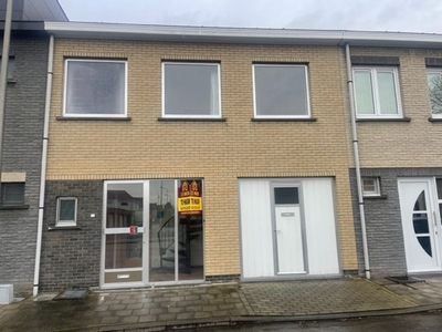 Woning 3 slpk met garage in rustige straat