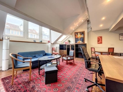 Porte de Hall - Gemeubileerd penthouse met 1 slaapkamer