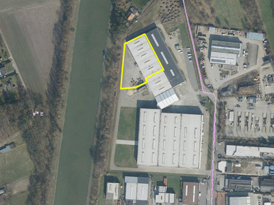 Vlot bereikbare opslagunit op industriële locatie in Balen!