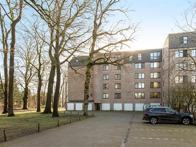 Zeer ruim 3-slpk appartement (179m²) met 2 badkamers, terras