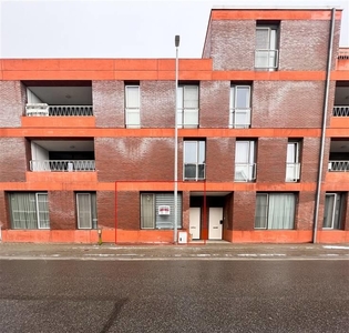 PRACHTIG APPARTEMENT (103m²) MET 2 SLAAPKAMERS, TERRAS, AUTO