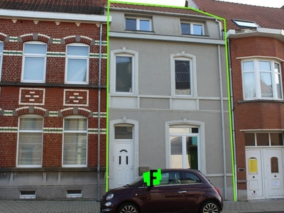 IN OPTIE: Gezellige woning met 3 slpk, terras en tuin te Ou…