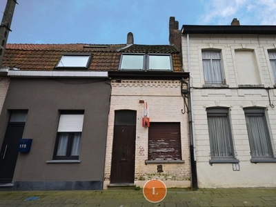 Te renoveren woning in Menen