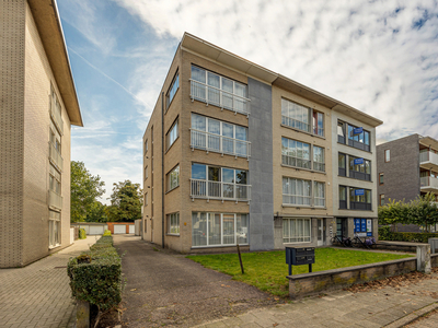 Een appartement op de 1ste verdieping met 2 slaapkamers, terras en garagebox.