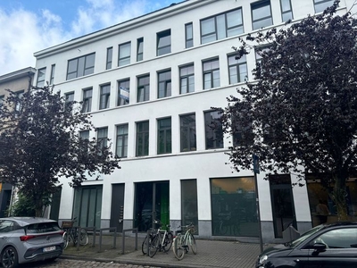 APPARTEMENT AAN HET THEATERPLEIN