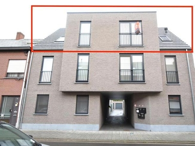 Appartement met groot terras en garage