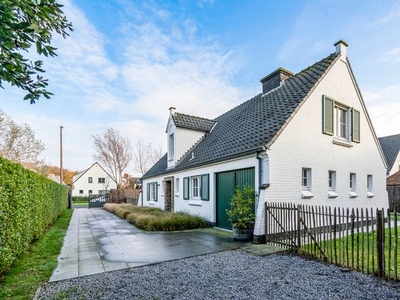 Charmante vrijstaande woning met 4 slpks, tuin en terras.