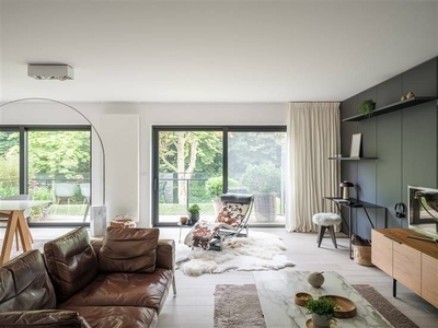 Luxueus villa-appartement in het groen