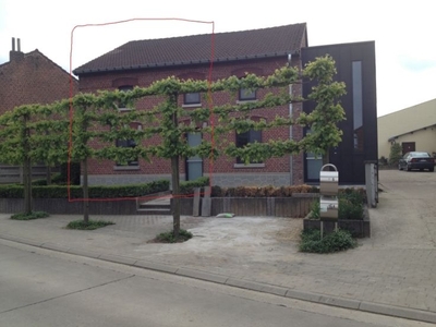 Mooie gezinswoning met 3 slaapkamers en mooie tuin