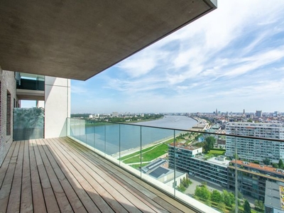 Ongemeubeld 1 slaapkamer appt. met zicht op de Schelde