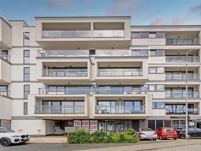 Ruim appartement op het 4de verd. met 3 slpks en 2 terrassen