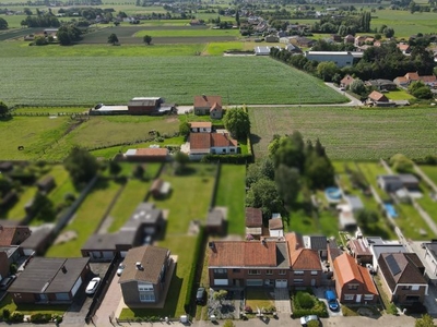 Ruime gezinswoning met 4 slpks en landelijk zicht