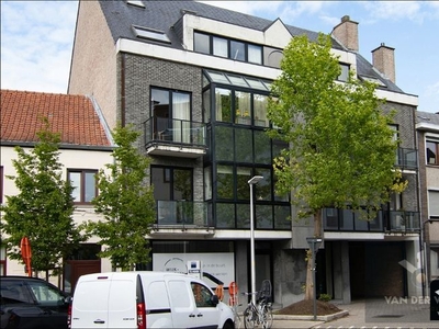 TOF APPARTEMENT MET RUIM TERRAS VLAKBIJ HET CENTRUM