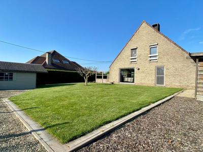 Alleenstaande woning op 861 m², met gelijkvloerse slaapkame