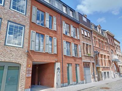 Appartement tegenover Begijnhof met 2 slaapkamers en lift