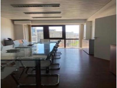 BRIGHT OFFICE SPACE FOR SALE IN THE HEART OF LEOPOLD QUARTER