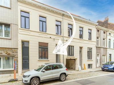 Charmante instapklare woning met binnenkoer in hartje Gent.