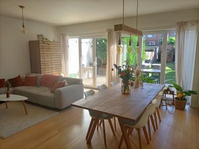 Duplex gelijkvloersappartement met grote tuin