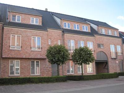 Gelijkvloers appartement met 3 slaapkamers en garage